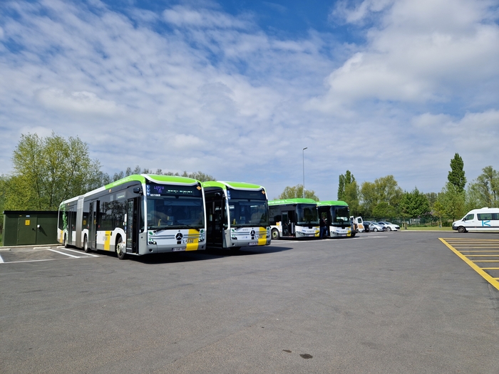 Groene voertuigen Jabbeke